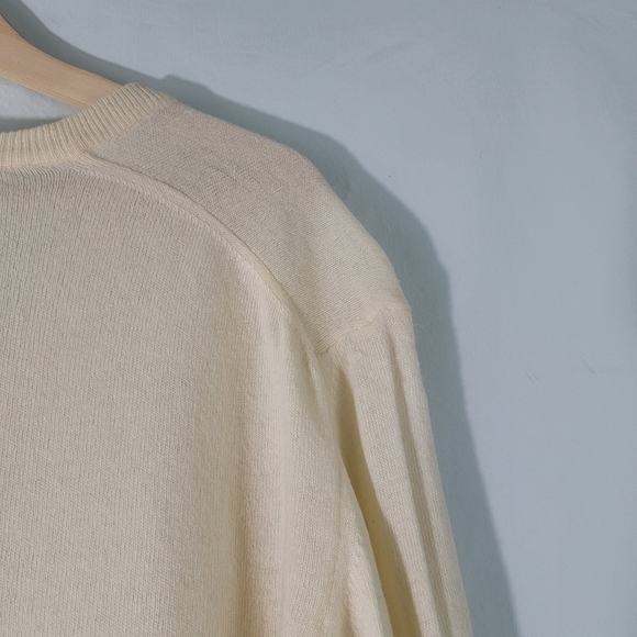 Lambswool Unisex Ivory V-neck Knit Sweater Sz M Made in Italy Long Sleeve Cozy - Picture 8 of 11